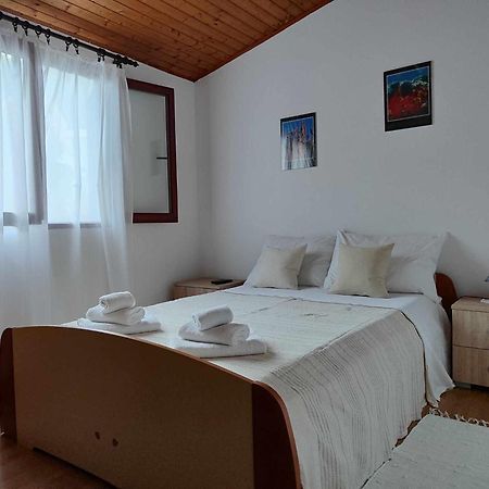 Apartments By The Sea Basina, Hvar - 116 Vrboska Kültér fotó