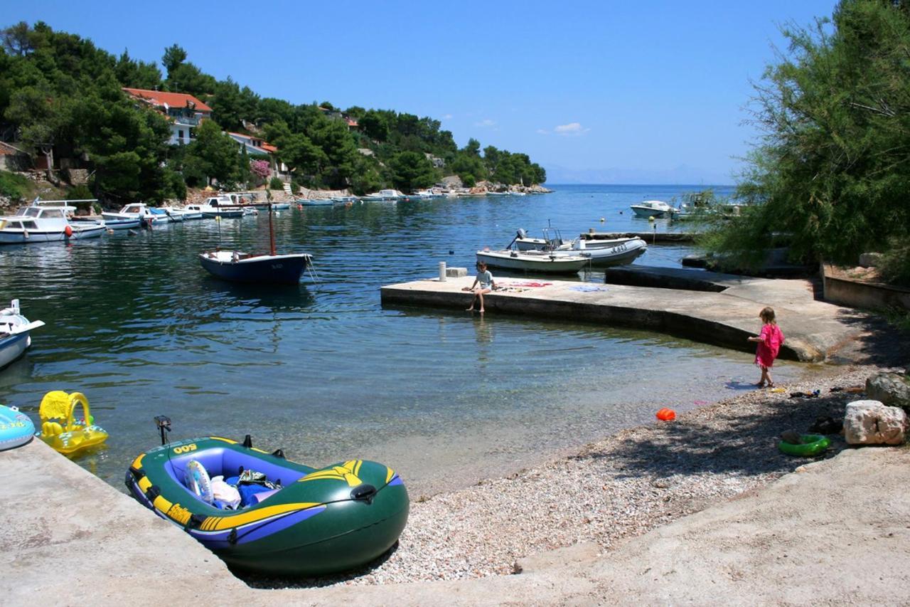 Apartments By The Sea Basina, Hvar - 116 Vrboska Kültér fotó