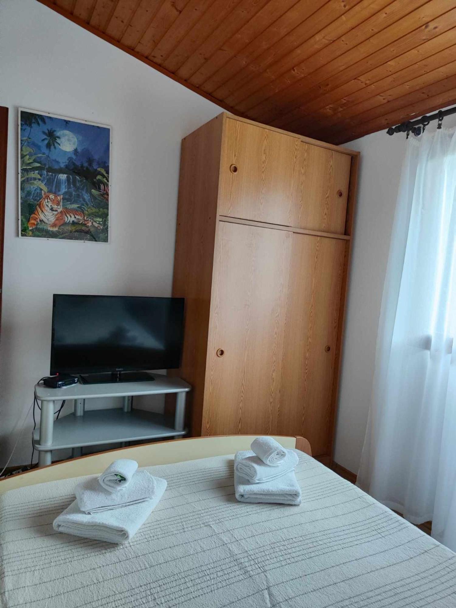 Apartments By The Sea Basina, Hvar - 116 Vrboska Szoba fotó